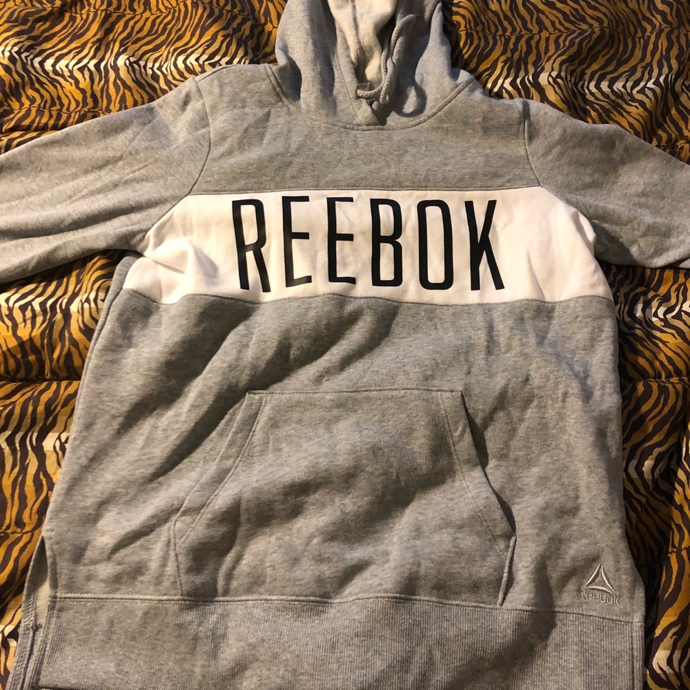 Reebok women pull over hoodie men can wear it to